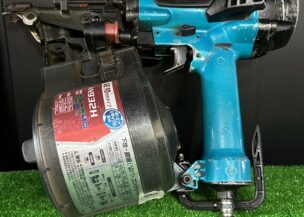 MAKITA　AN932HM　高圧エア－釘打