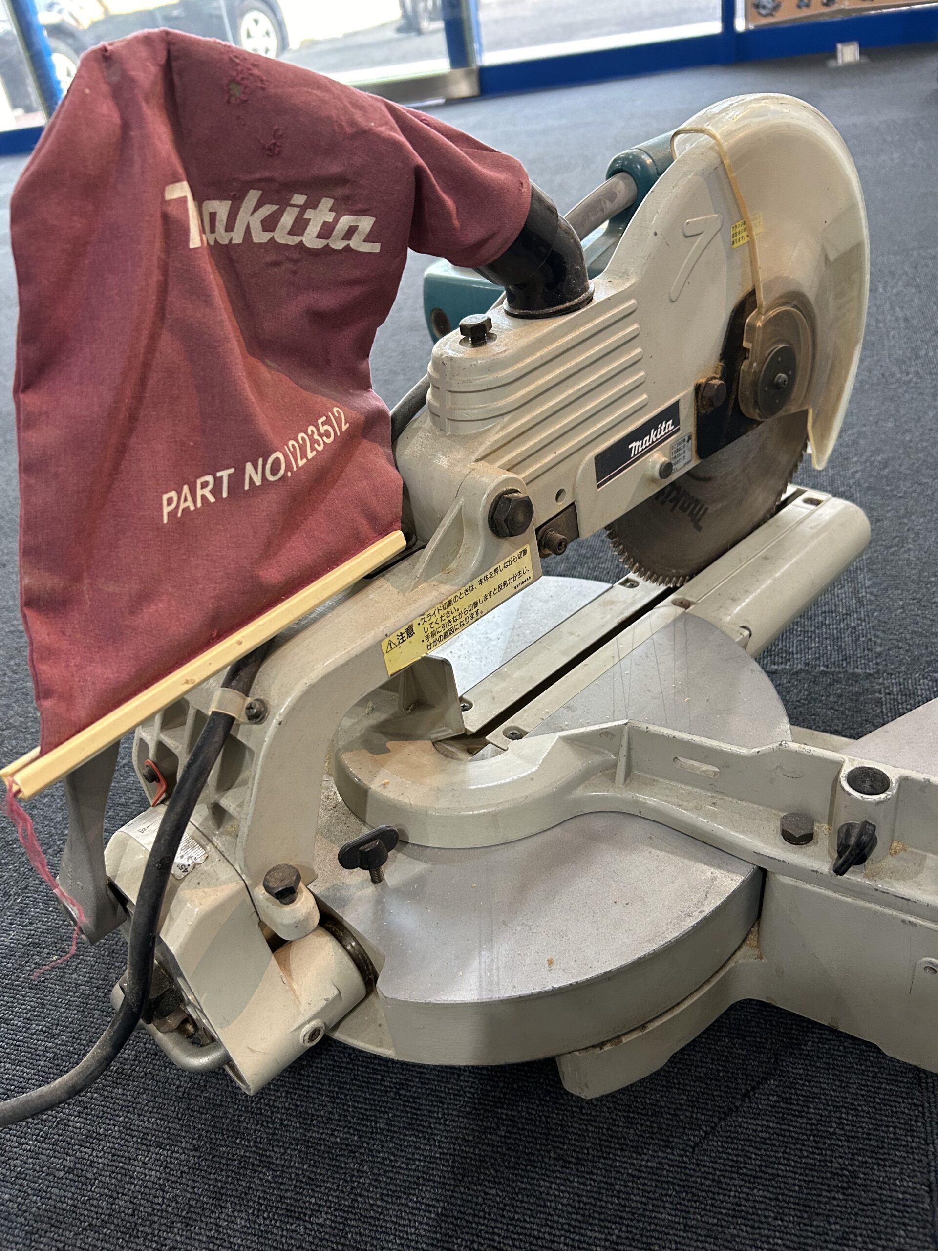 MAKITA LS1011 10型スライドマルノコ - 工具 MAKITA LS1011 10型スライドマルノコ - 工具