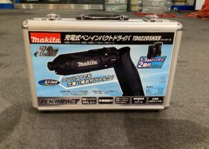 マキタ TD022DSHXB 充電式ペンインパクトドライバ ※現状品 ケース 充電器有